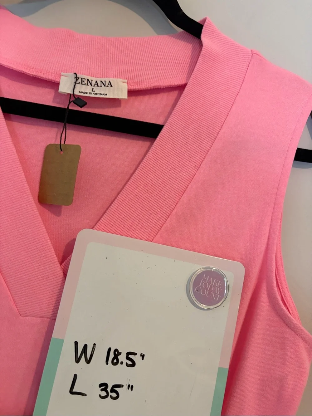 Zenana Outfitters Pink Sleeveless V-Neck Women’s Romper Size L